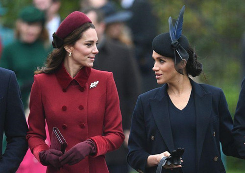 凯特和梅根在王室圣诞礼拜上的表现堪比政客第3张